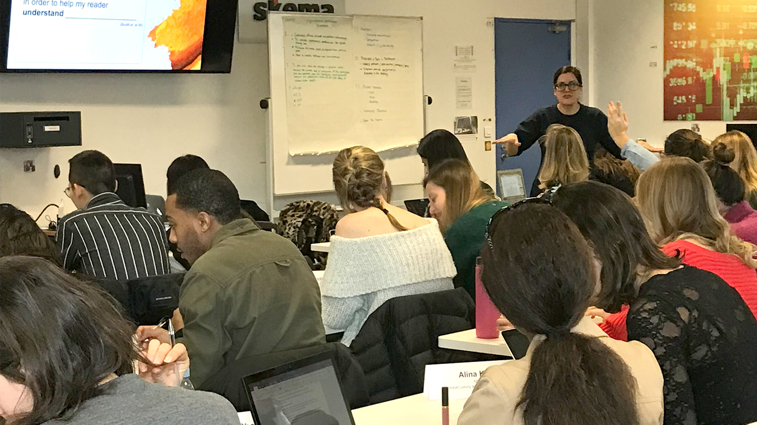 Professor Jordana Garbati, Ph.D., co-teaching a Global Luxury and Management thesis and research session at SKEMA’s Paris campus