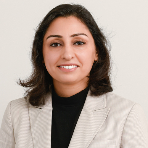 Sarah Khan headshot