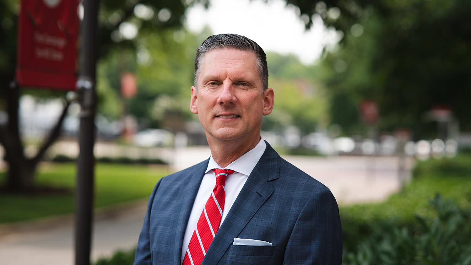 Headshot of Dr. Kirkman.